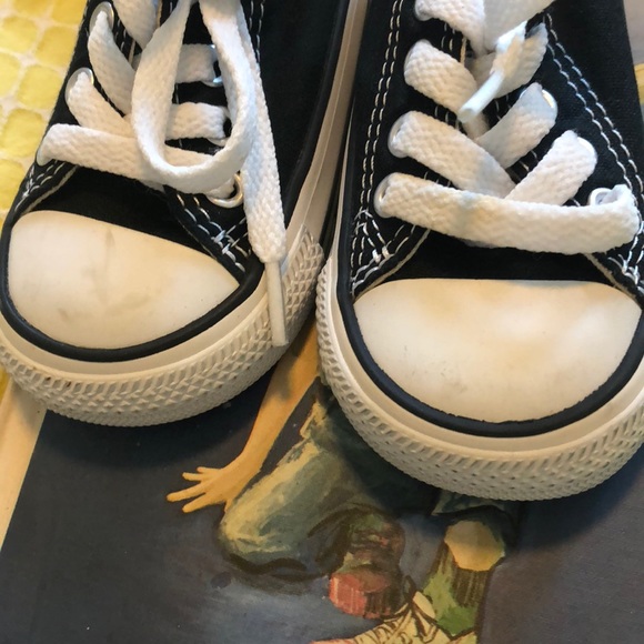 SOLD Converse toddler size 3 - Picture 6 of 6